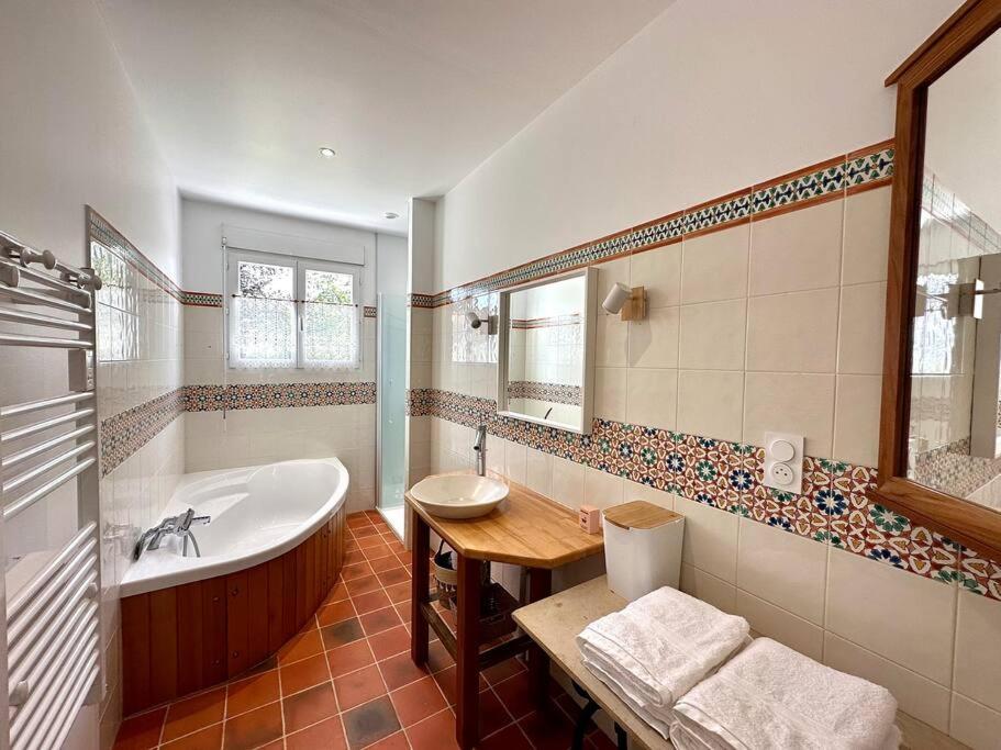 Maison Avec Piscine Caro  Buitenkant foto